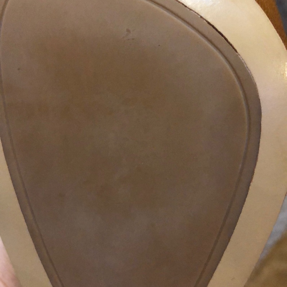 Cole Haan mid-boots. BEAUTIFUL. LIKE NEW - Picture 3 of 4
